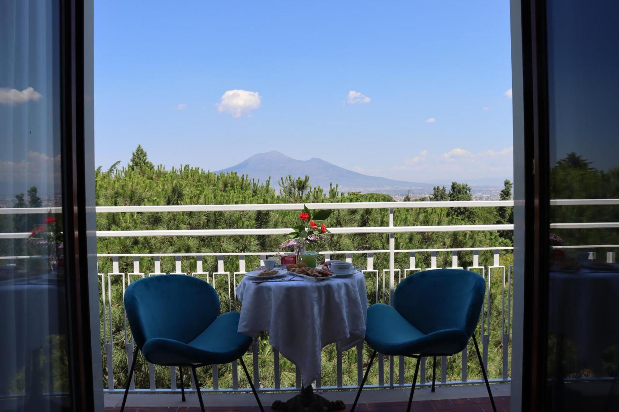 Hotel Paradiso Castellammare di Stabia Dış mekan fotoğraf